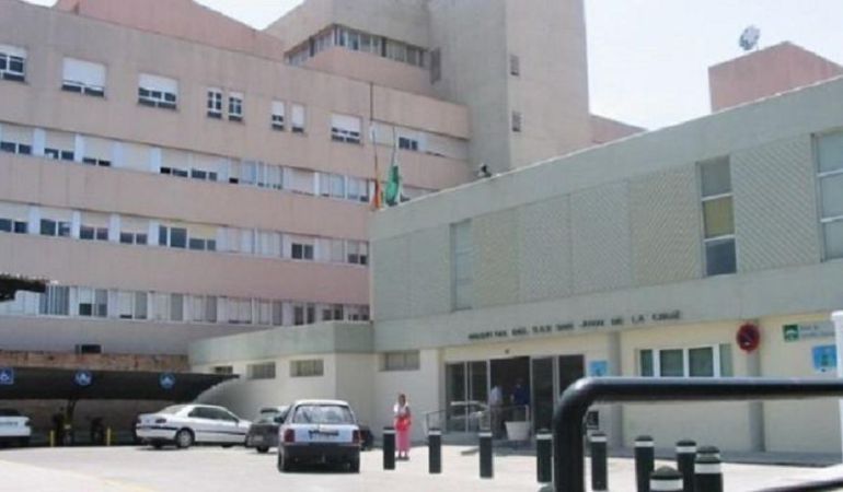 Visita al Hospital San Juan de la Cruz del candidato nº 3 al Congreso por la provincia de Jaén