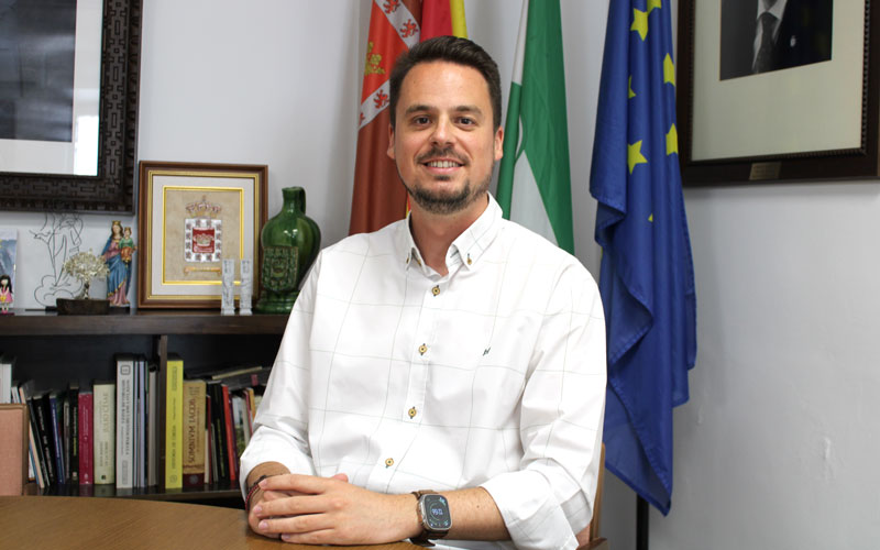 El Ayuntamiento muestra su apoyo al pueblo de Ceuta con diversas acciones